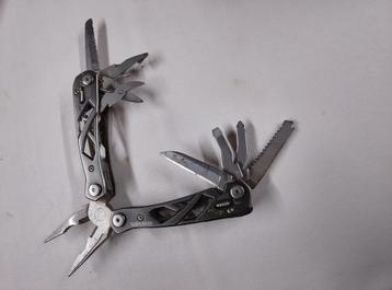 Multitool - Handig voor elke klus! beschikbaar voor biedingen