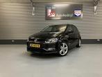 Volkswagen Polo 1.0 TSI 110 PK HIGHLINE/PDC/CAM/CLIMA/17 INC, Stof, Zwart, Bedrijf, 570 kg