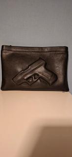 Unieke zwarte clutch met pistool design, Ophalen of Verzenden