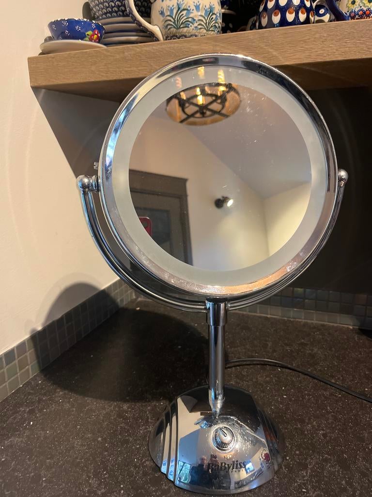 Vergrootspiegel - Ideaal voor make-up!, Minder dan 50 cm, Verzenden, Rond, Zo goed als nieuw