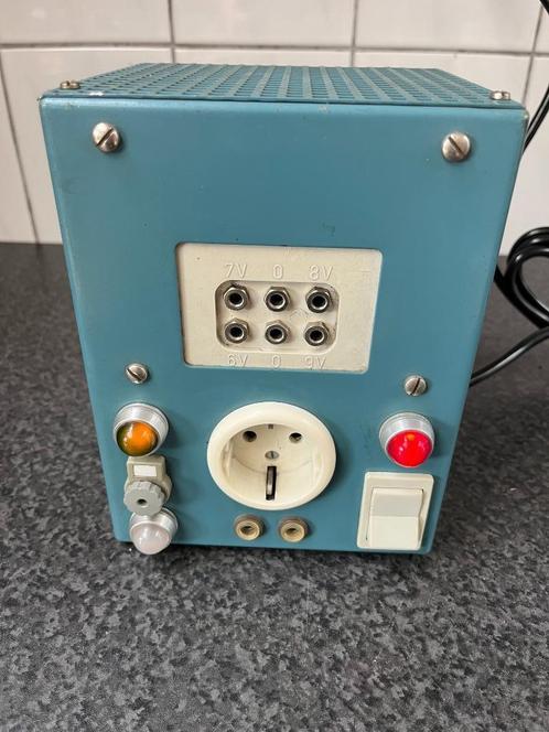 Philips voeding kastje 4022 368 750 11. Voor soldeerbout ??, Hobby en Vrije tijd, Elektronica-componenten, Gebruikt, Ophalen of Verzenden