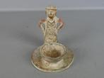 Terracotta figuur, Ophalen