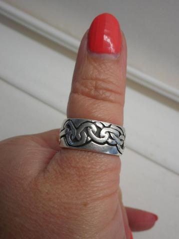 zilveren vintage unisex ring maat 18.75 nr.1715 beschikbaar voor biedingen