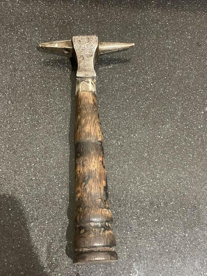 18e-eeuws smidsaambeeld met makersmerk, Antiek en Kunst, Antiek | Gereedschap en Instrumenten, Ophalen of Verzenden