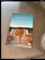 Linda van Rijn - Strandslag, Ophalen of Verzenden, Zo goed als nieuw
