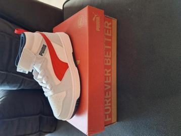 Te koop kinderschoen Puma Rebound V6  maat 29 beschikbaar voor biedingen
