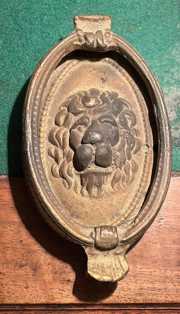 Vintage zwaar koperen deurklopper., Antiek en Kunst, Curiosa en Brocante, Ophalen