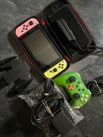 Leuke nintendo switch V2, Spelcomputers en Games, Spelcomputers | Nintendo Switch, Gebruikt, Met 2 controllers, Met harde schijf