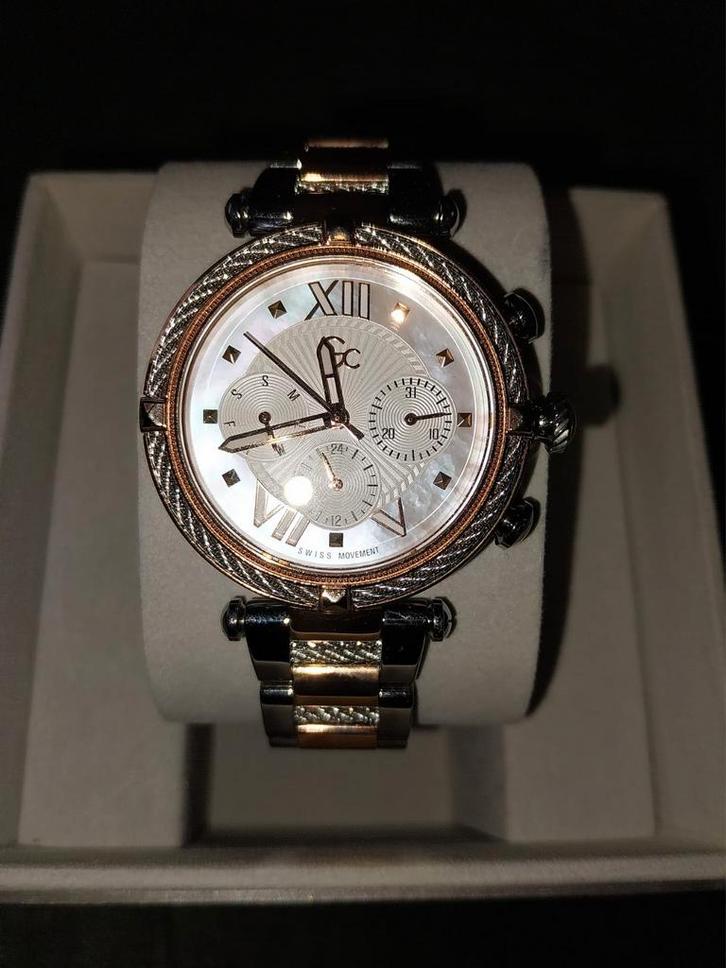 Nieuwe Guess Y16002L1MF Cable Chic dames horloge, Sieraden, Tassen en Uiterlijk, Horloges | Dames, Nieuw, Guess, Staal, Ophalen