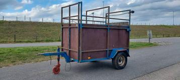 Kleine vee kar agrarisch met kenteken veekar beschikbaar voor biedingen