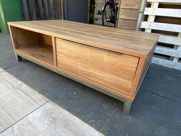 Salontafel beschikbaar voor biedingen