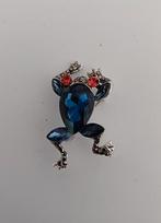 Broche kikker blauw met rood, Sieraden, Tassen en Uiterlijk, Broches, Verzenden, Nieuw, Blauw, Overige materialen