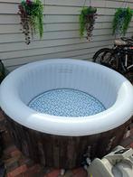 bubbelbad  hottup 2 als nieuw, Tuin en Terras, Bubbelbaden en Hottubs, Ophalen of Verzenden, Gebruikt, Pomp