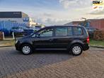 Volkswagen Touran 2.0-16V FSI Highline/CRUISE/AIRCO!, Gebruikt, 4 cilinders, Zwart, Bedrijf