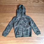 Groen vest met camouflage print van primark maat 122., Kinderen en Baby's, Ophalen of Verzenden, Gebruikt, Jongen, Trui of Vest