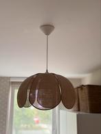 Stijlvolle rotan hanglamp – natuurlijke look, Huis en Inrichting, Lampen | Hanglampen, Ophalen of Verzenden, Zo goed als nieuw