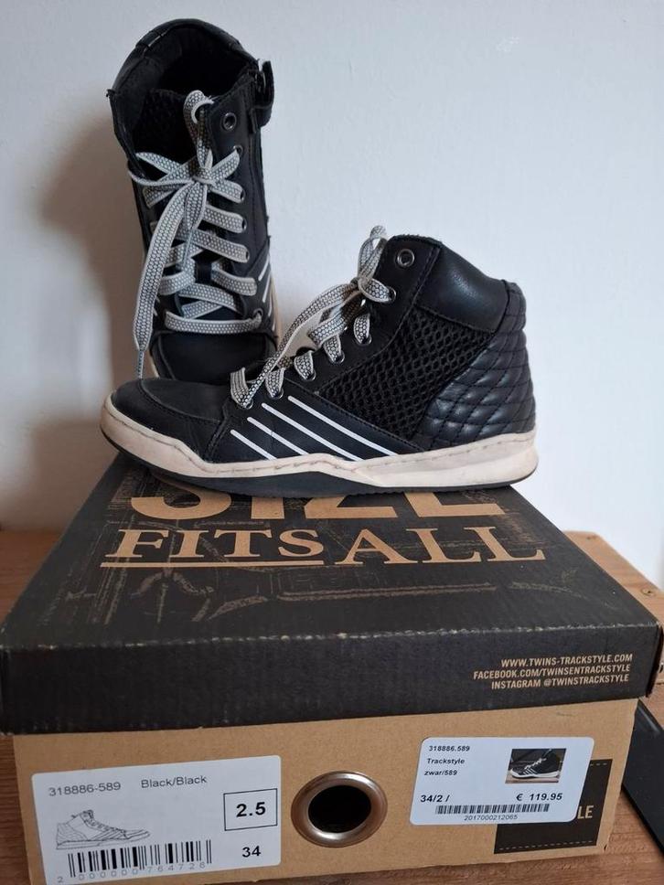 Twins Trackstyle Sneakers Maat 34 wijdtemaat 2,5, Kleding | Dames, Schoenen, Zo goed als nieuw, Sneakers of Gympen, Zwart, Ophalen of Verzenden