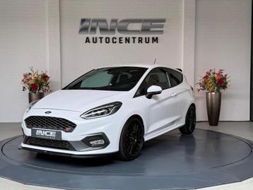 Ford Fiesta 1.5 EcoBoost ST-3 Performance | Recaro | Cruise beschikbaar voor biedingen