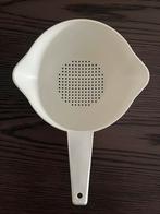 Tupperware handvergiet creme/wit, Huis en Inrichting, Ophalen of Verzenden, Zo goed als nieuw, Crème, Overige typen