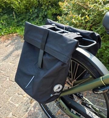 Basil / Amslod dubbele fietstas MIK zwart beschikbaar voor biedingen