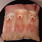 🐶Kussen met drie hondenpups erop 37,5 x 37,5 cm.🏷️GRATIS, Verzenden, Gebruikt