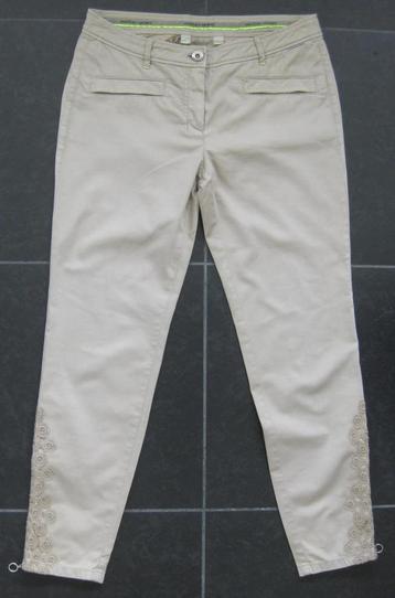 MarcCain sports broek, zandkleurig, ritsjes kant, mt 2 36/38 beschikbaar voor biedingen