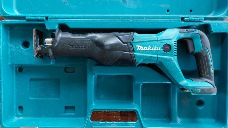 Makita DJR186 18V LXT reciprozaag in koffer met gebruiksaanw, Doe-het-zelf en Verbouw, Gereedschap | Zaagmachines, Gebruikt, Reciprozaag