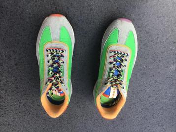 Schoenen beschikbaar voor biedingen