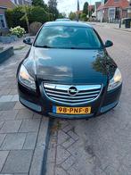 Opel Insignia 1.8 103KW 4-DRS 2011 Zwart, Auto's, Opel, Euro 5, Stof, 74 €/maand, Parkeersensor