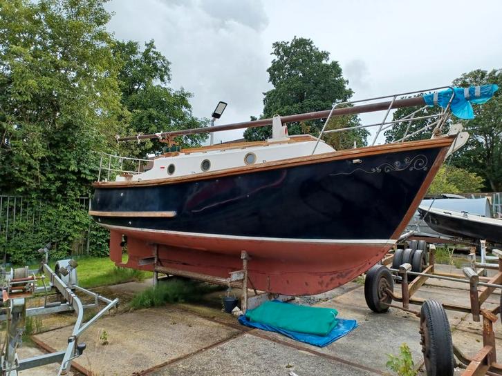 Te koop IP 24, Watersport en Boten, Kajuitzeilboten en Zeiljachten, Gebruikt, Polyester, 6 tot 9 meter, Diesel, Ophalen