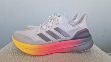 Adidas Ultraboost 5 beschikbaar voor biedingen
