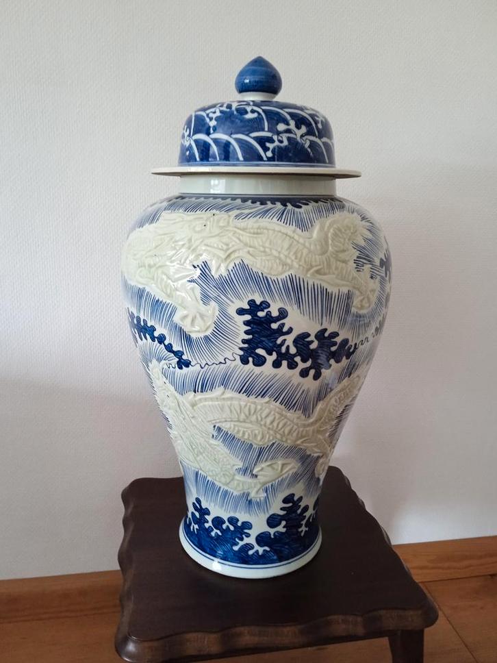 Grote Chinese deksel vaas., Huis en Inrichting, Woonaccessoires | Vazen, Overige kleuren, Minder dan 50 cm, Aardewerk of Porselein