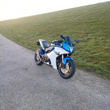 Honda CBR600F 2011 ABS (weinig kms) (tekoop / te ruil) beschikbaar voor biedingen