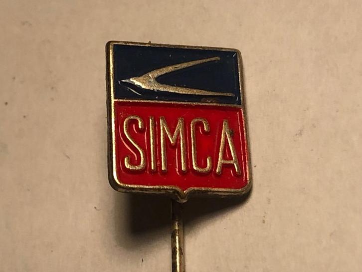 Metalen SIMCA AUTOMERK Speld (Blauw/Rood/Metaalkleur)., Verzamelen, Speldjes, Pins en Buttons, Zo goed als nieuw, Speldje of Pin