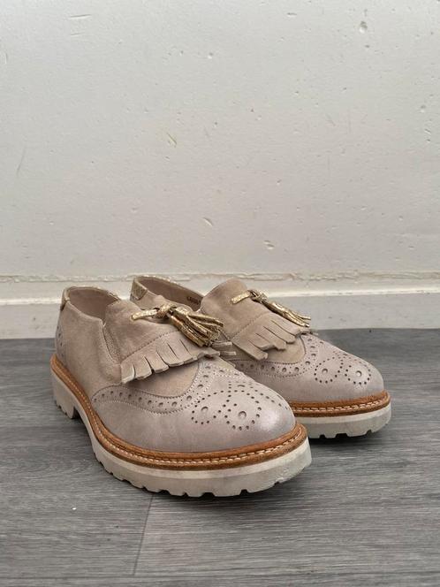 Nieuwe Via Vai zandkleurige/beige loafers maat 37., Kleding | Dames, Schoenen, Nieuw, Instappers, Beige, Verzenden