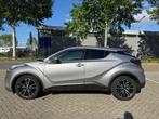 Toyota C-HR 1.8 Hybrid 122pk CVT 2017 Grijs, Auto's, USB, 725 kg, Zwart, 4 cilinders