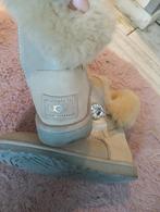 UGG Laarzen - Maat [Vul in] - Beige, UGG, Beige, Lage of Enkellaarzen, Ophalen of Verzenden