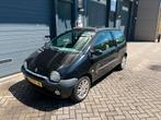 Renault Twingo 1.2 Initiale 1E EIG / AIRCO / PANO / APK, Voorwielaandrijving, Twingo, 600 kg, Beige