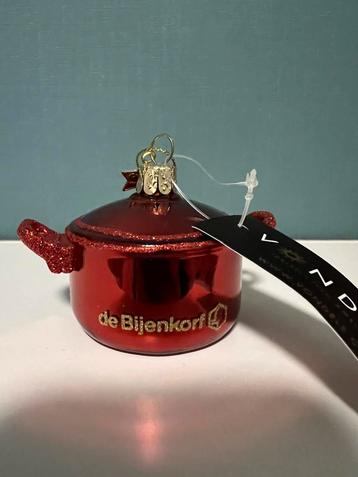 Bijenkorf Vondels rode pan met glitters beschikbaar voor biedingen