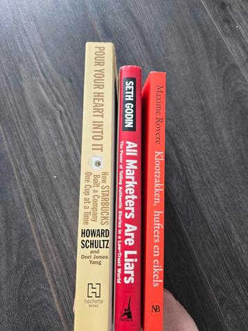 Set van 3 boeken beschikbaar voor biedingen
