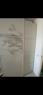 Witte schuifdeurkast met glazen panelen, Huis en Inrichting, Kasten | Kledingkasten, Ophalen, Met plank(en), 200 cm of meer, 150 tot 200 cm