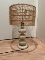 Mooie tafellamp met rotan kap, Ophalen of Verzenden, Zo goed als nieuw, Minder dan 50 cm