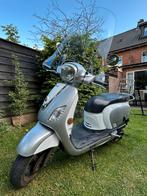 Sym fiddle 3 grijs/wit bj 2016, Fietsen en Brommers, Ophalen, Gebruikt, Maximaal 45 km/u, 49 cc