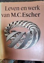 2x boek MC Escher, Ophalen of Verzenden, Zo goed als nieuw
