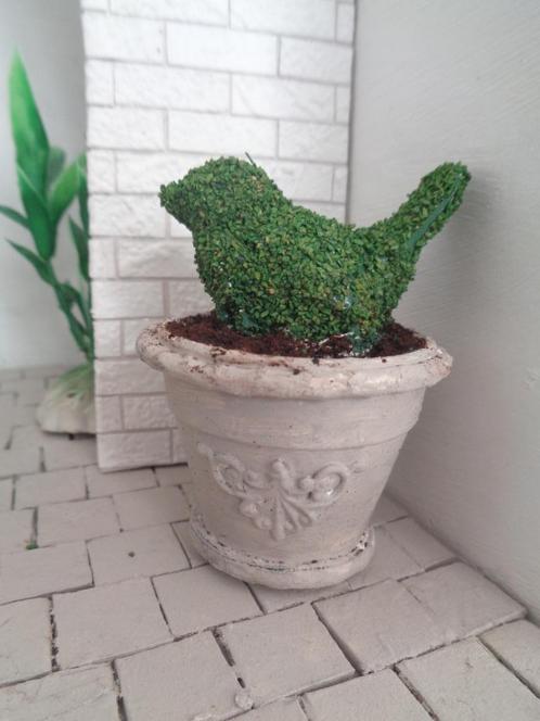 Brocante buxus vogel in pot....Poppenhuis 1:12... (Nr F2)*, Verzamelen, Poppenhuizen en Toebehoren, Nieuw, Poppenhuis, Ophalen of Verzenden