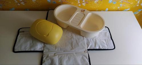 Baby waskom, reis verzorgingsmatje en Zwitsal doekjes box, Kinderen en Baby's, Badjes en Verzorging, Zo goed als nieuw, Overige typen