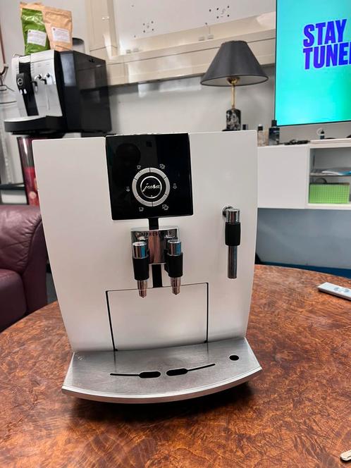 Jura j 5, Witgoed en Apparatuur, Koffiezetapparaten, Zo goed als nieuw, Gemalen koffie, Koffiebonen, Koffiemachine, 10 kopjes of meer