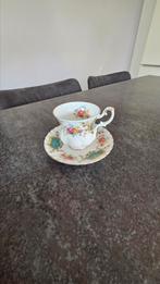 Royal Albert Berkeley kop en schotel, Sieraden, Tassen en Uiterlijk, Ophalen of Verzenden, Zo goed als nieuw, Zilver, Dame