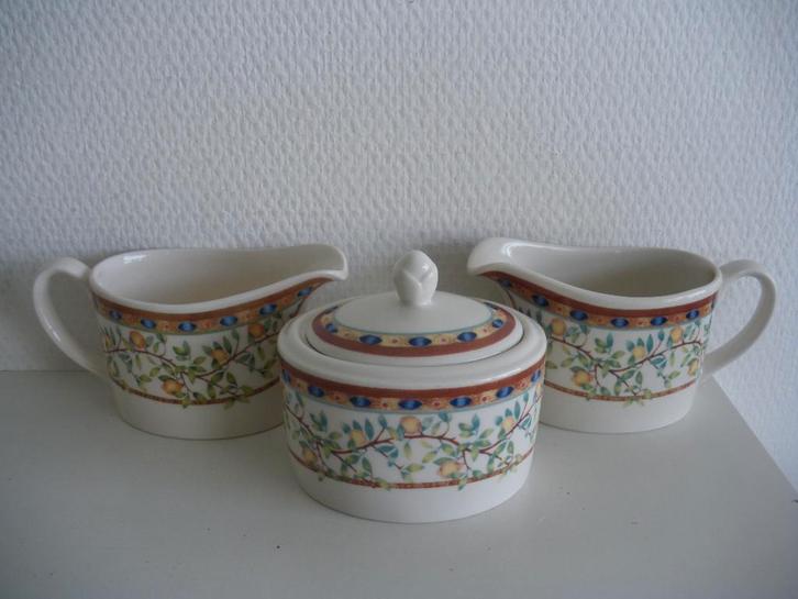 Johnson Brothers Lemon Tree servies, Huis en Inrichting, Keuken | Servies, Zo goed als nieuw, Bord(en), Wedgwood, Aardewerk, Ophalen of Verzenden