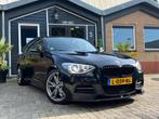 BMW 1-serie M135i xDrive High Executive | Keyless + Apple ca, Auto's, BMW, USB, Gebruikt, 320 pk, Alcantara